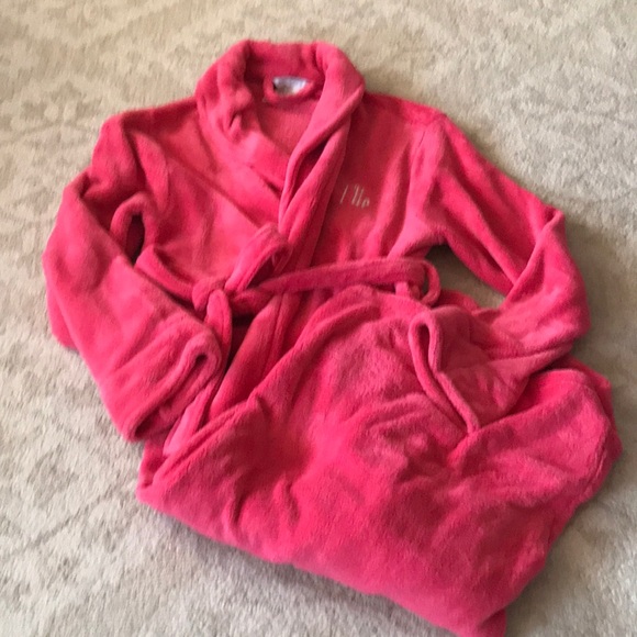 The Company Store Other - Embroidered pink robe in size S